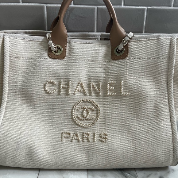 RARE Authentic CHANEL canvas tote - Picture 1 of 6